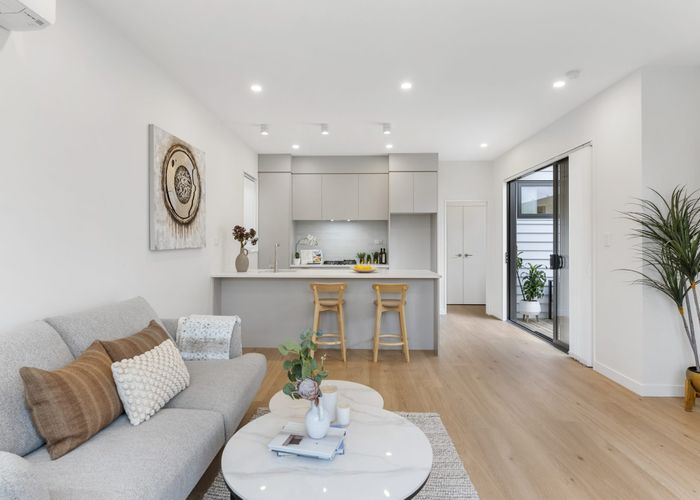 at 49B Clayburn Road, Glen Eden, Waitakere City, Auckland