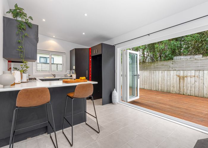  at 21A Hindmarsh Street, Henderson, Waitakere City, Auckland