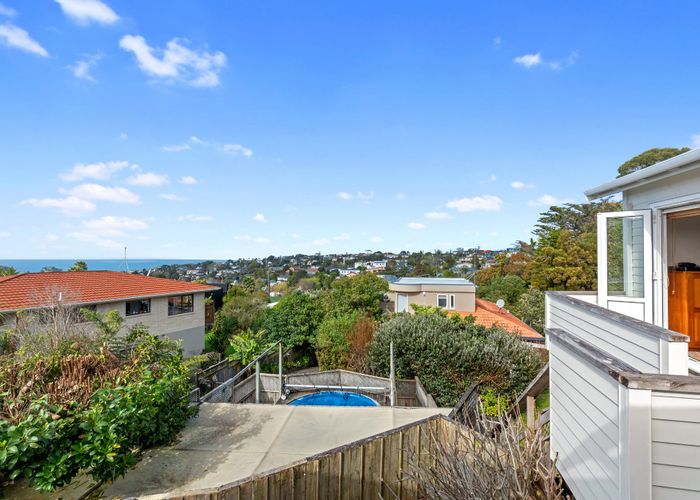  at 1/31 Deep Creek Road, Waiake, Auckland
