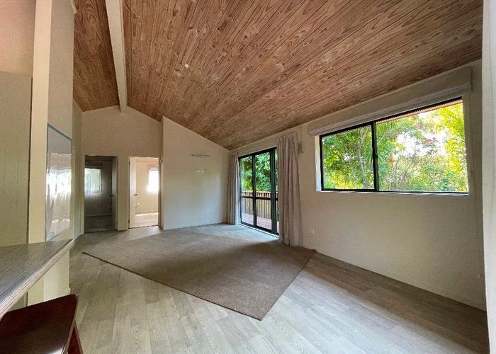  at 85A Park Rise, Campbells Bay, North Shore City, Auckland