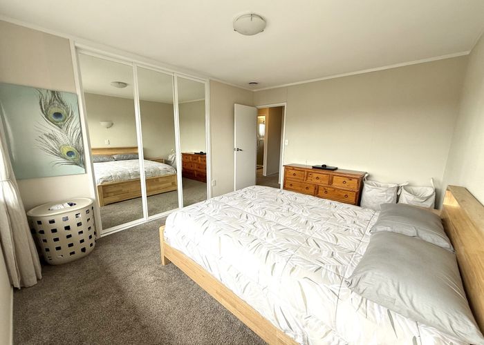  at 2/27 Rapallo Road, Farm Cove, Manukau City, Auckland