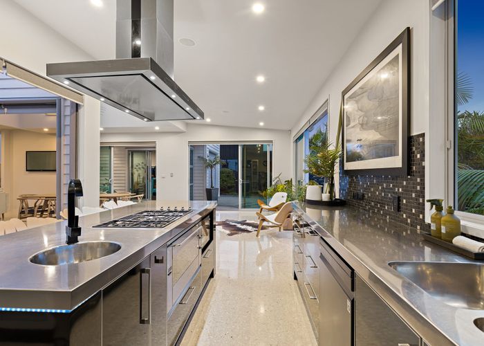  at 10 Patiki place, Omaha, Auckland