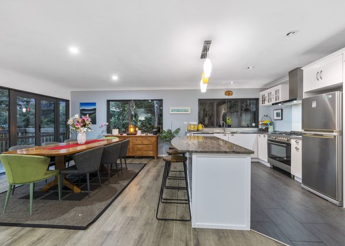  at 19 Springwater Vale, Unsworth Heights, Auckland