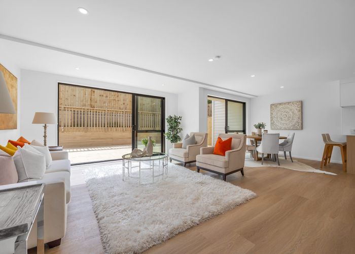  at 4/11 Rengarenga Rise, Fairview Heights, North Shore City, Auckland