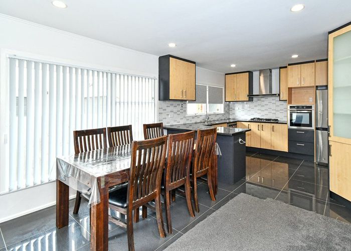  at 21 Grove Road, Papakura, Papakura