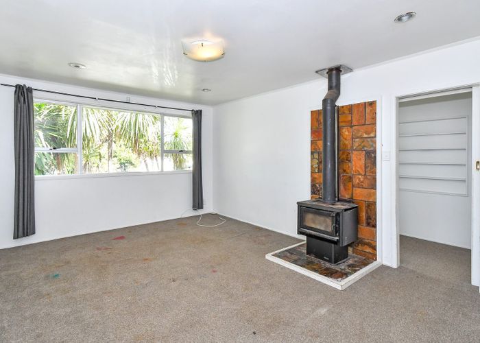  at 12 Damian Way, Weymouth, Auckland