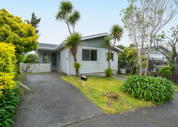  at 32 Thurleigh Grove, Karori, Wellington, Wellington