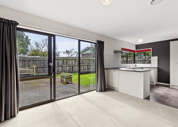 at 33B Branch Road, Highlands Park, New Plymouth