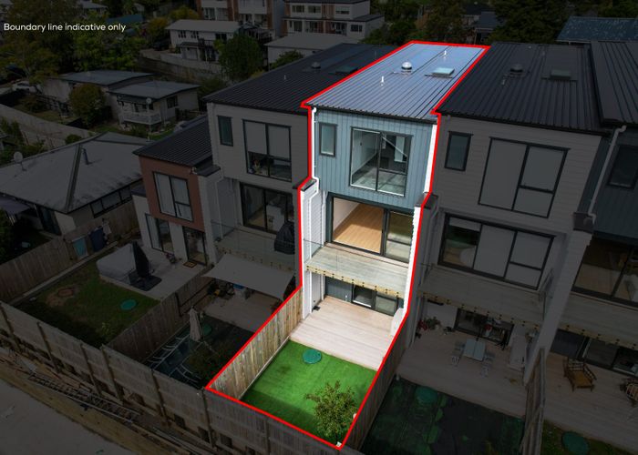  at 3/28 Ludlow Terrace, Totara Vale, North Shore City, Auckland