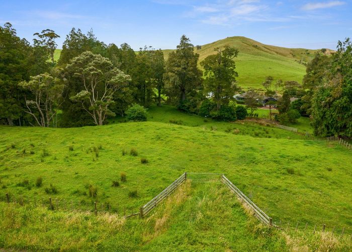  at 150 Dimmock Road, Waitakaruru, Ngatea