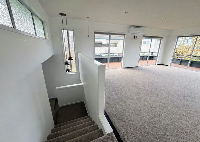  at 198 Clovelly Road, Bucklands Beach, Manukau City, Auckland