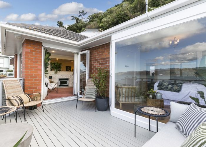  at 283 Karaka Bay Road, Karaka Bays, Wellington