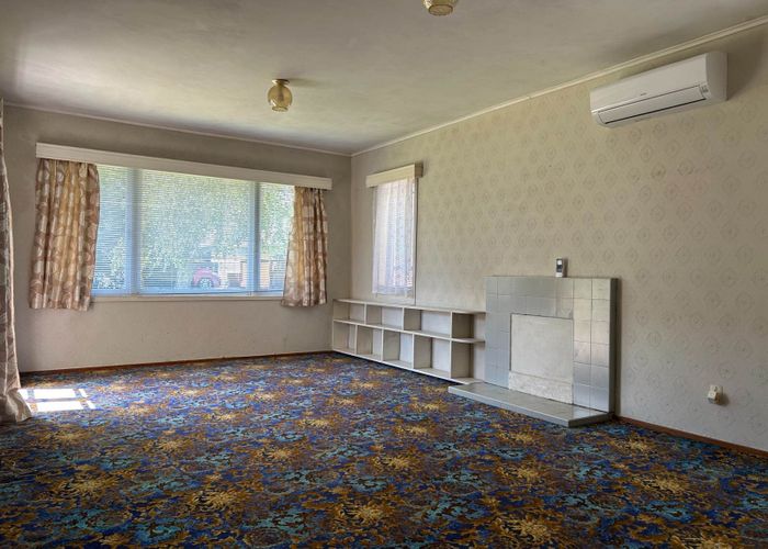  at 16 Teal Crescent, Beach Haven, North Shore City, Auckland