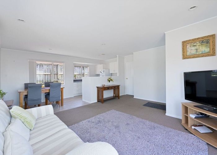  at 13 Legacy Drive, Henderson, Auckland