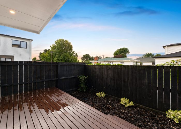  at 3/21 Peachgrove Road, Te Atatu Peninsula, Waitakere City, Auckland
