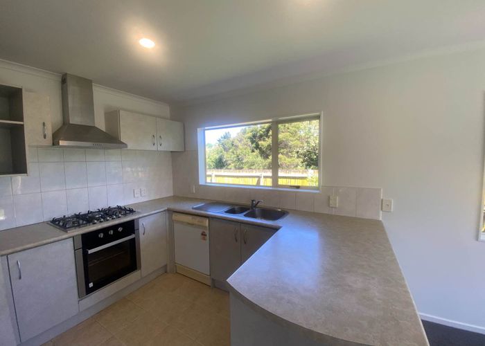  at 29 Glenveagh Park Drive, Manurewa, Manukau City, Auckland