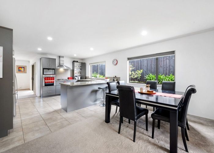  at 14 Gibbston Crescent, Flat Bush, Auckland