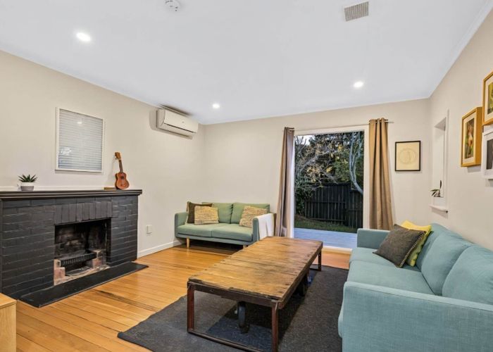  at 12 Arahoe Road, New Lynn, Waitakere City, Auckland