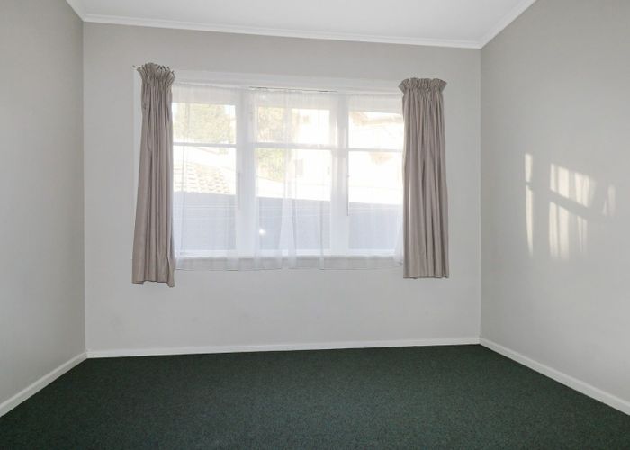  at 2/35 Dunns Street, Silverstream, Upper Hutt, Wellington