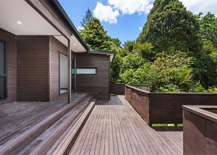  at 19 Warner Park Avenue, Laingholm, Waitakere City, Auckland