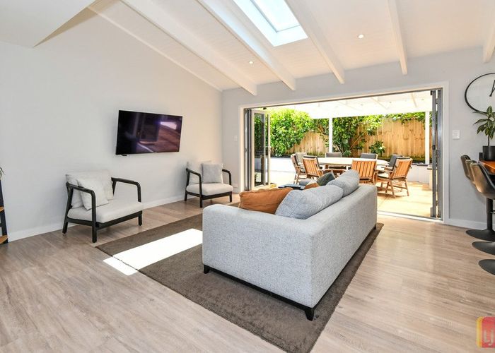  at 44 Rushgreen Avenue, Pahurehure, Papakura