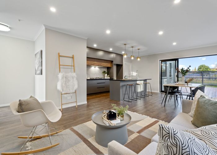  at 9 Earp Crescent, Chartwell, Hamilton