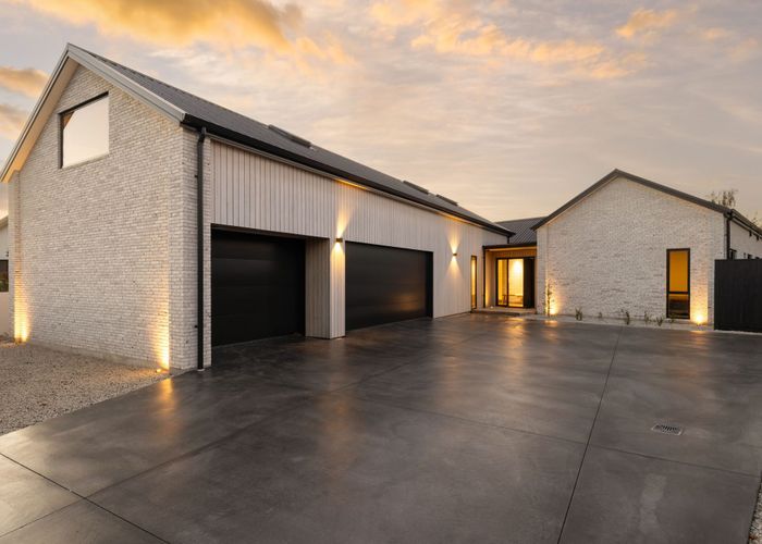  at 18 Winslow Court, Huntington, Hamilton, Waikato