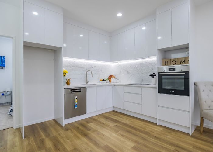  at 57B Rathgar Road, Henderson, Waitakere City, Auckland