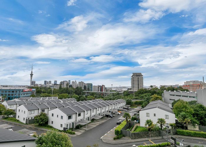  at 4M/16 Burton Street, Grafton, Auckland City, Auckland