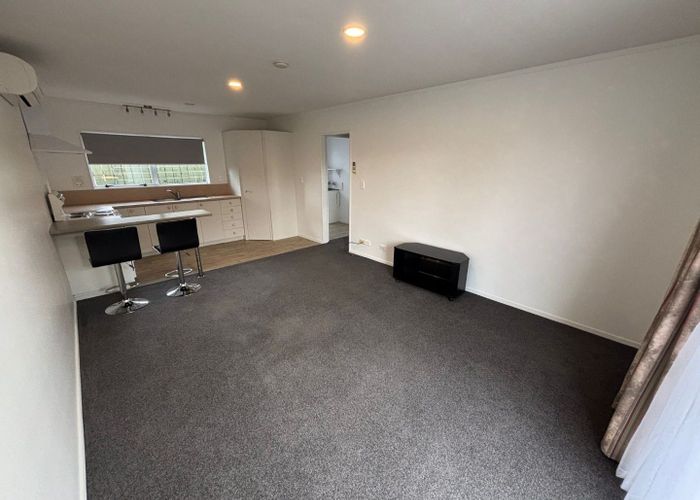  at 82A Frank Nobilo Drive, Golflands, Manukau City, Auckland