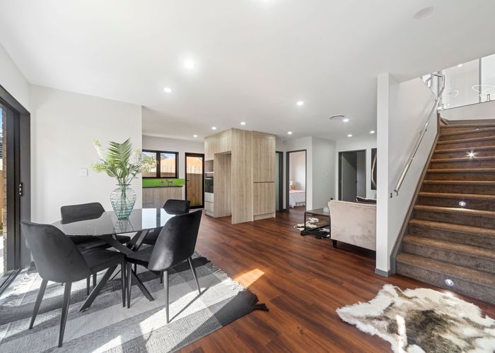  at 12 Hill Crescent, New Lynn, Auckland