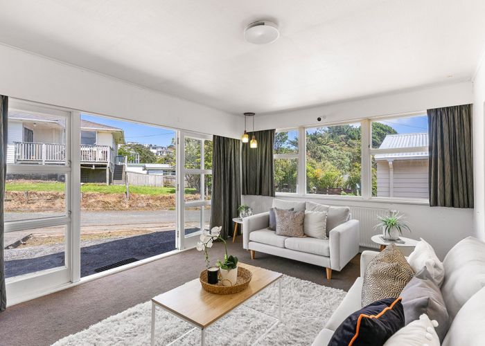  at 2 Christopher Way, Paparangi, Wellington, Wellington