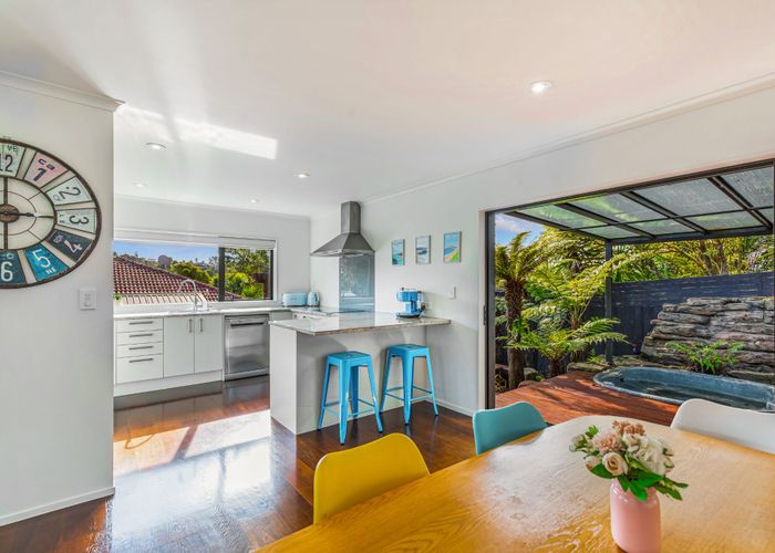  at 33 Taipari Road, Te Atatu Peninsula, Auckland