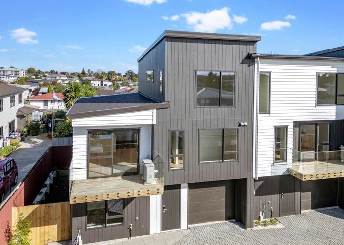  at Lot 6, 24 Wayne Drive, Mangere, Manukau City, Auckland