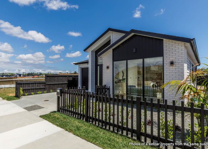  at 3 Parkland Loop, Milldale, Rodney, Auckland