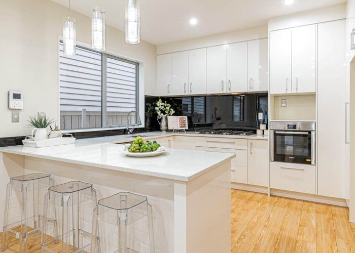  at 5 Rohi Place, Flat Bush, Auckland