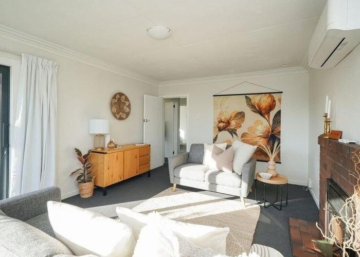  at 233 Crawford Street, Glengarry, Invercargill