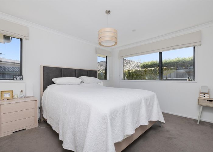  at 28 Twin Oak Avenue, Papamoa Beach, Papamoa