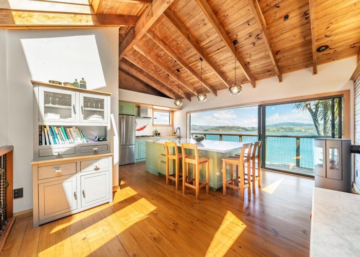  at 99 Motuhara Road, Plimmerton, Porirua, Wellington