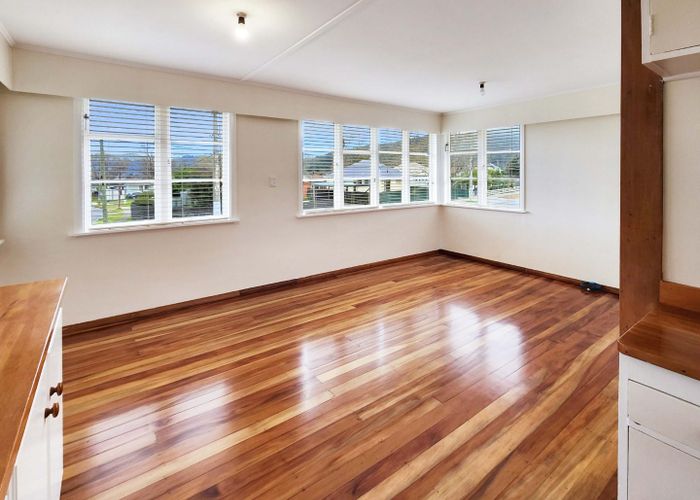  at 270 Waddington Drive, Naenae, Lower Hutt, Wellington