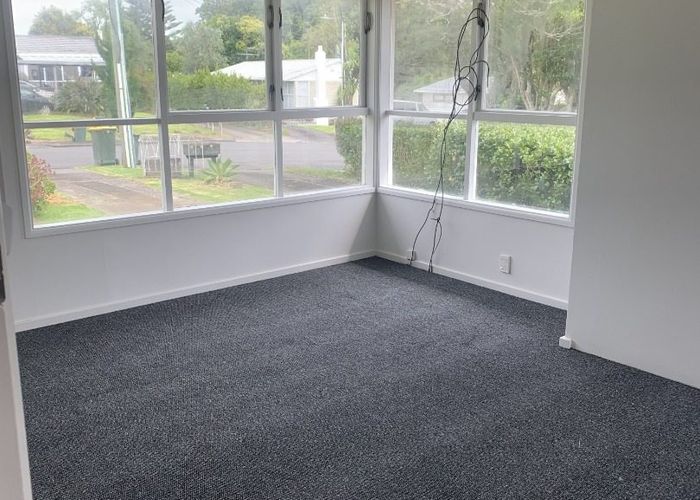  at 5 Dennis Road, Papatoetoe, Manukau City, Auckland