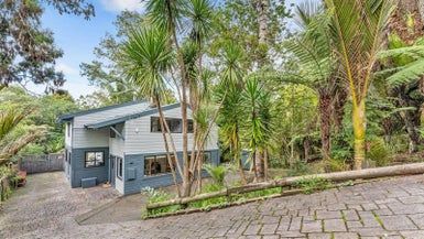  at 7 Sylvan Valley Avenue, Titirangi, Auckland