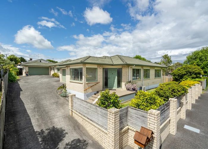 For rent 7 Exminster Street, Blockhouse Bay, Auckland City, Auckland