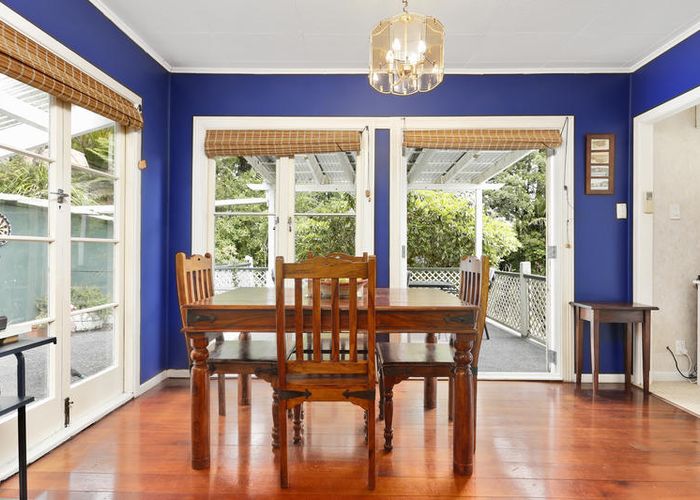  at 562 Scenic Drive, Waiatarua, Auckland