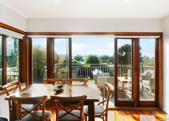  at 7 Highland Avenue, Titirangi, Waitakere City, Auckland