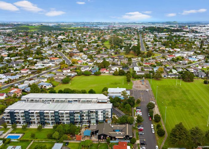  at 201/8 Thompson Park Road, Mount Wellington, Auckland City, Auckland