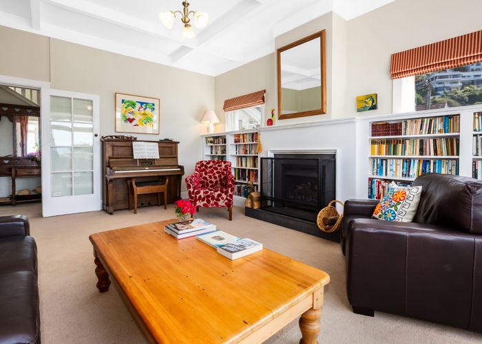 at 8 Kio Road, Hataitai, Wellington