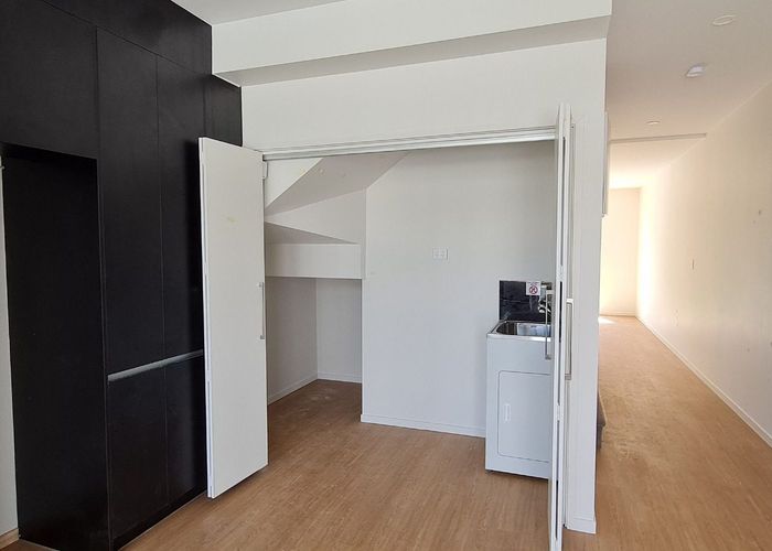  at 10  Stroom Street, Flat Bush, Manukau City, Auckland