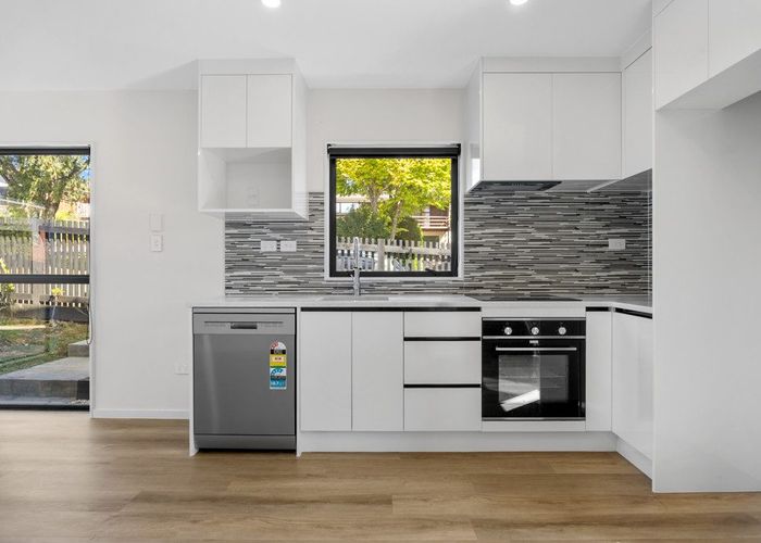  at 16A Jade Avenue, Pakuranga Heights, Manukau City, Auckland