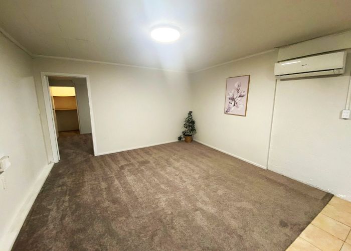  at 89 Chelsea View Drive, Chatswood, Auckland